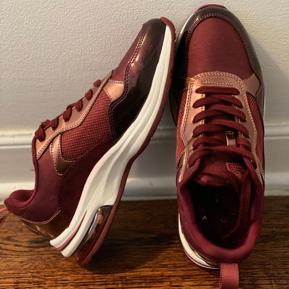 SOLD❗️ALDO WOMEN ATHLETIC SHOES